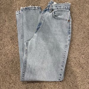512 vintage Levi’s- HOST PICK